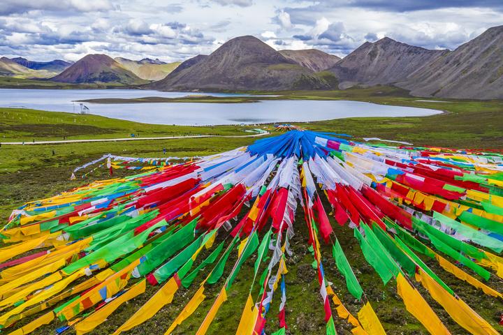 西藏桑日穿越达古峡谷探寻雅鲁藏布江又一处高原奇美秘境