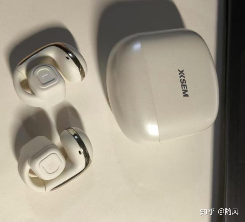 百元夹耳新标杆,首选西圣Plume耳夹式蓝牙耳机!
