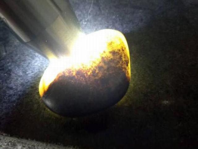 应该如何用手电筒鉴别和田玉的优缺点你会吗