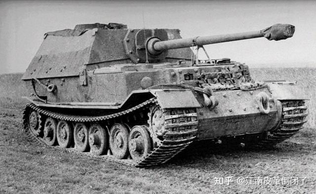 英雄连2东德指挥官历史考究