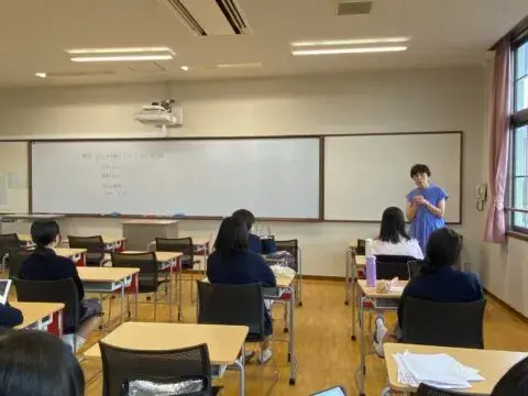 请输入图片描述