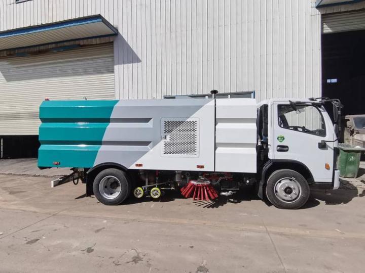 砼站厂区路面高压洗扫车清扫吸尘车价格多少钱