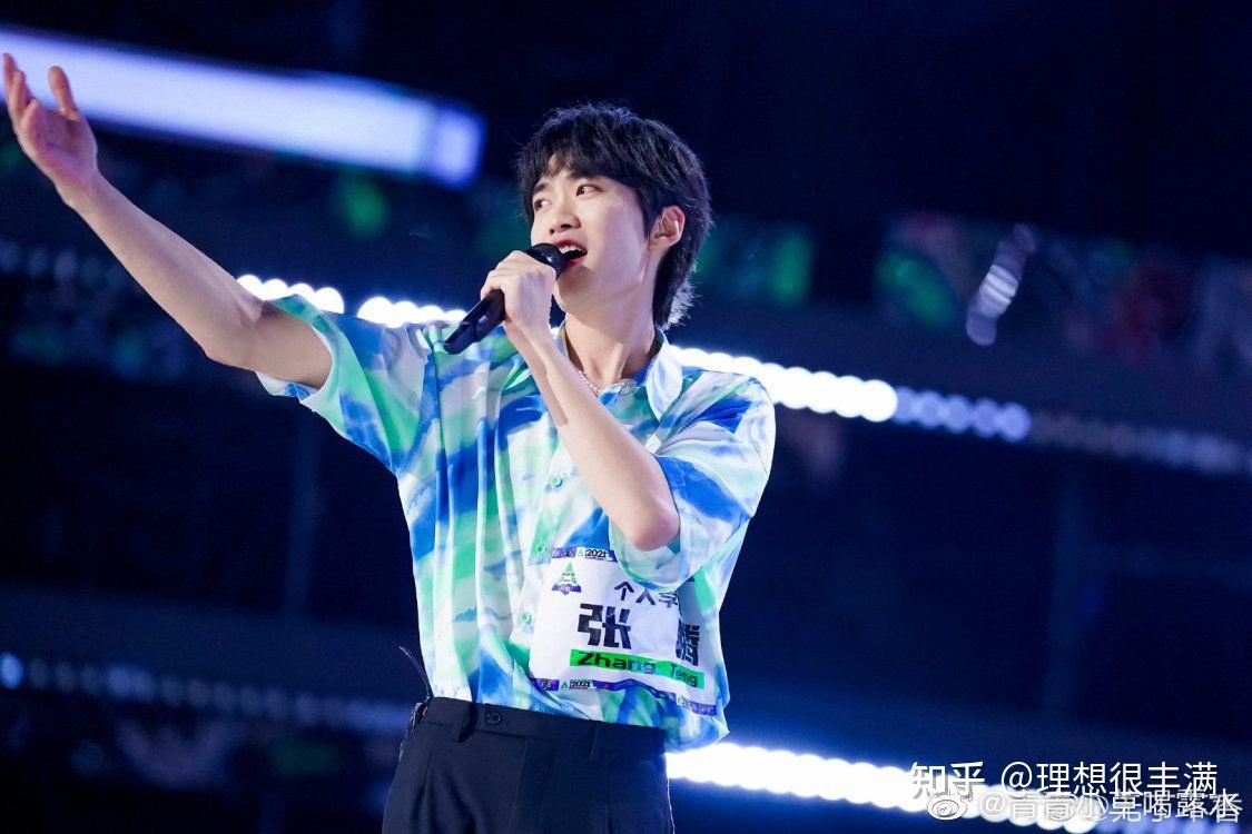 如何评价创造营2021一公舞台中loverboy88组的表现