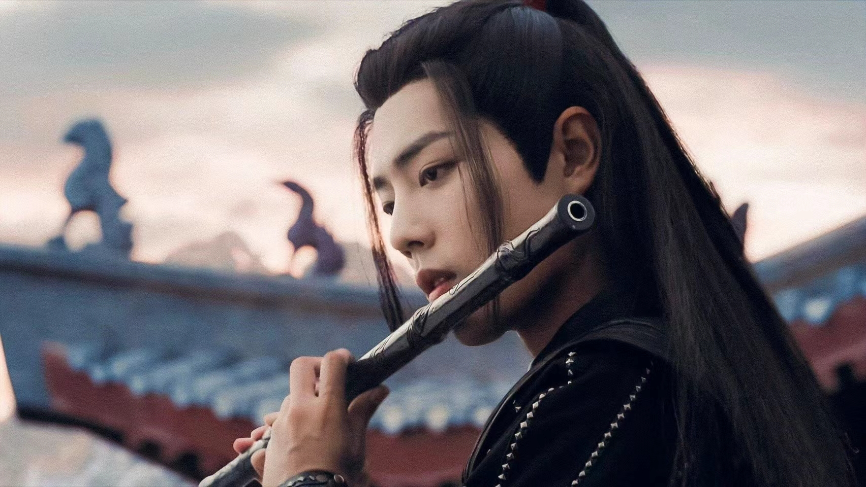 【文笔挑战】请以"后来的很多年"开头写一段话或一个故事?