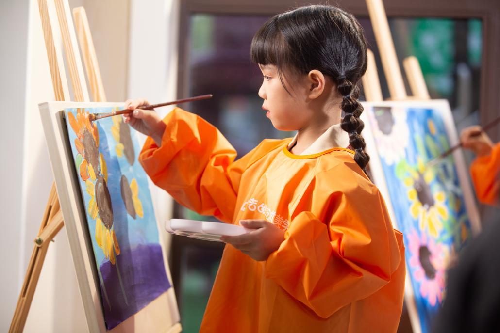 为什么要让孩子从小学画画?几岁有限制吗?