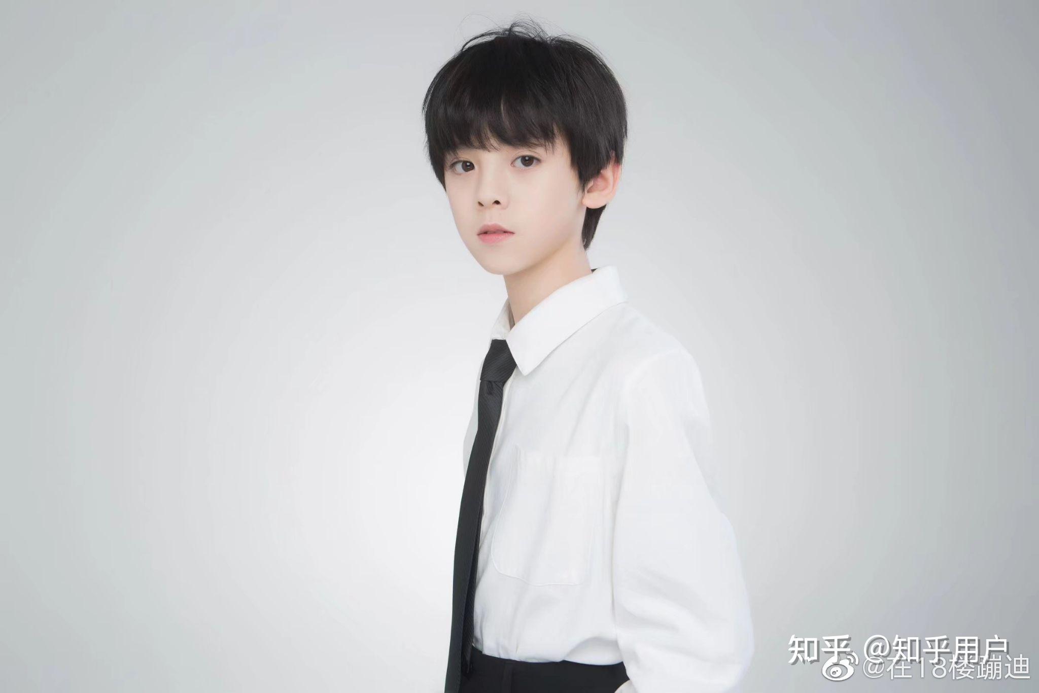 有什么不喜欢tf家族三代左航的点吗? - 知乎