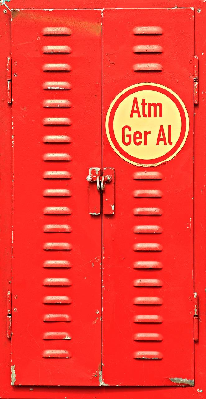 2. 小柜开锁方法