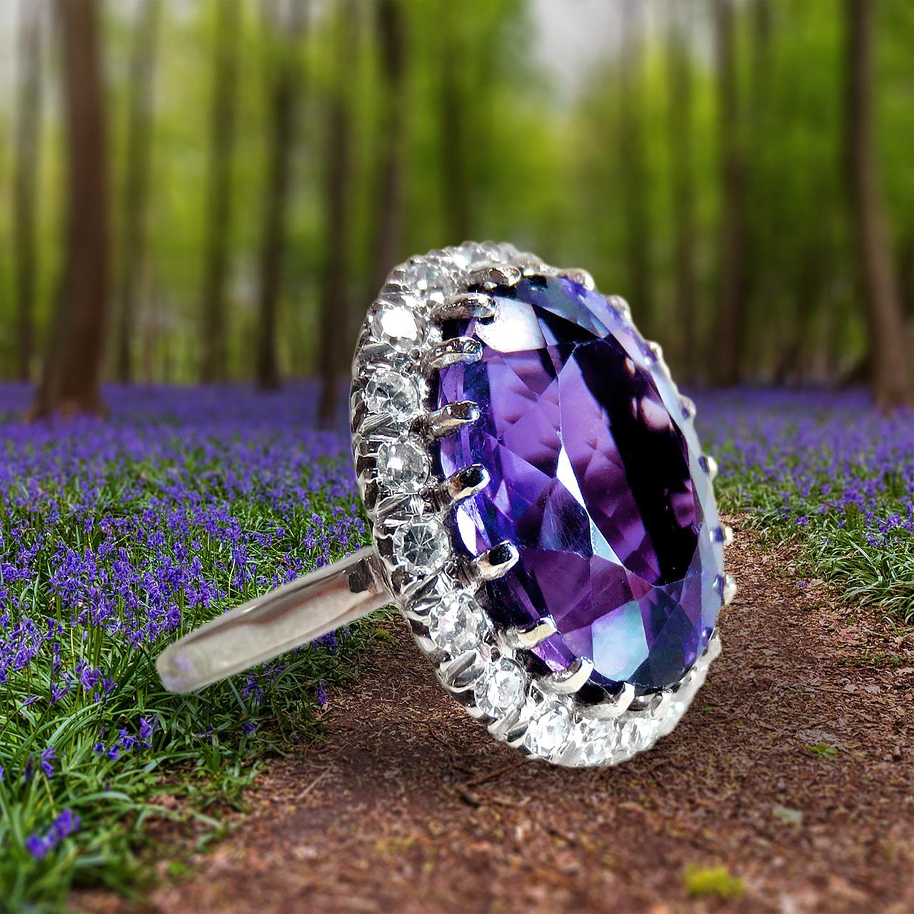 2. 生活配套完善