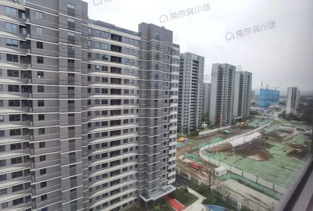 曾被万人疯抢!南京争议红盘,刚刚提前交付 - 知乎