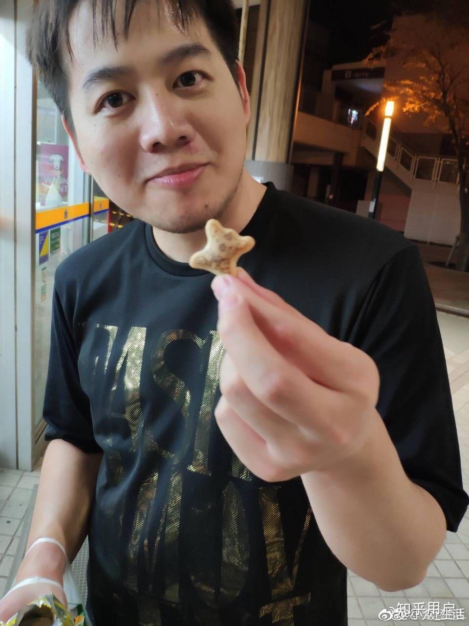 为什么b站up主"少年pi"说话声音如此催眠?