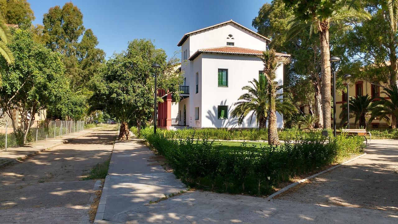 滇池名门车位怎么卖