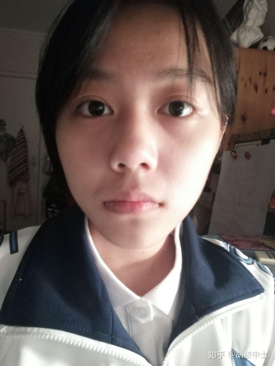 有哪些可爱女生的素颜照