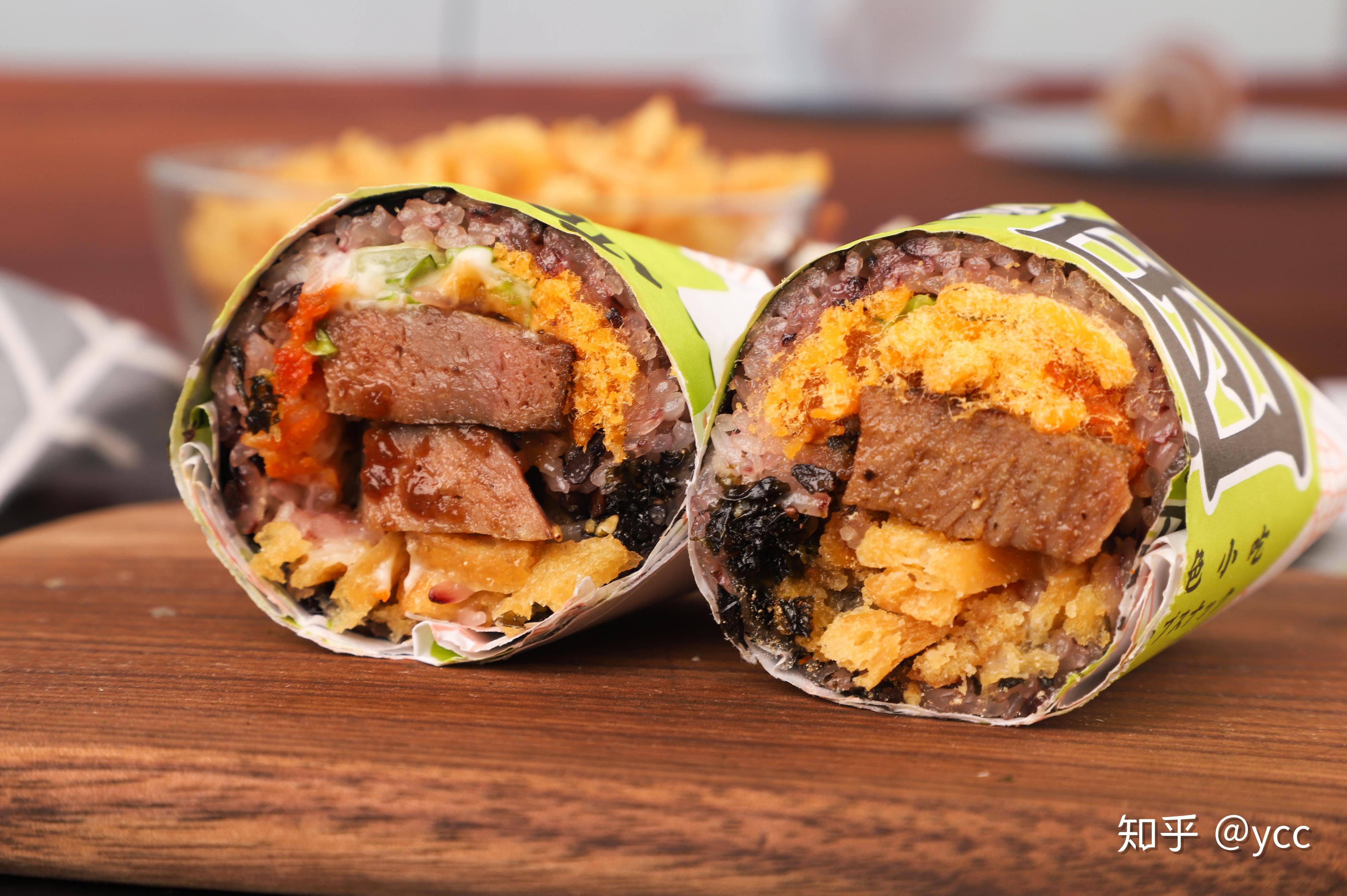 便利店饭团究竟应该怎么吃