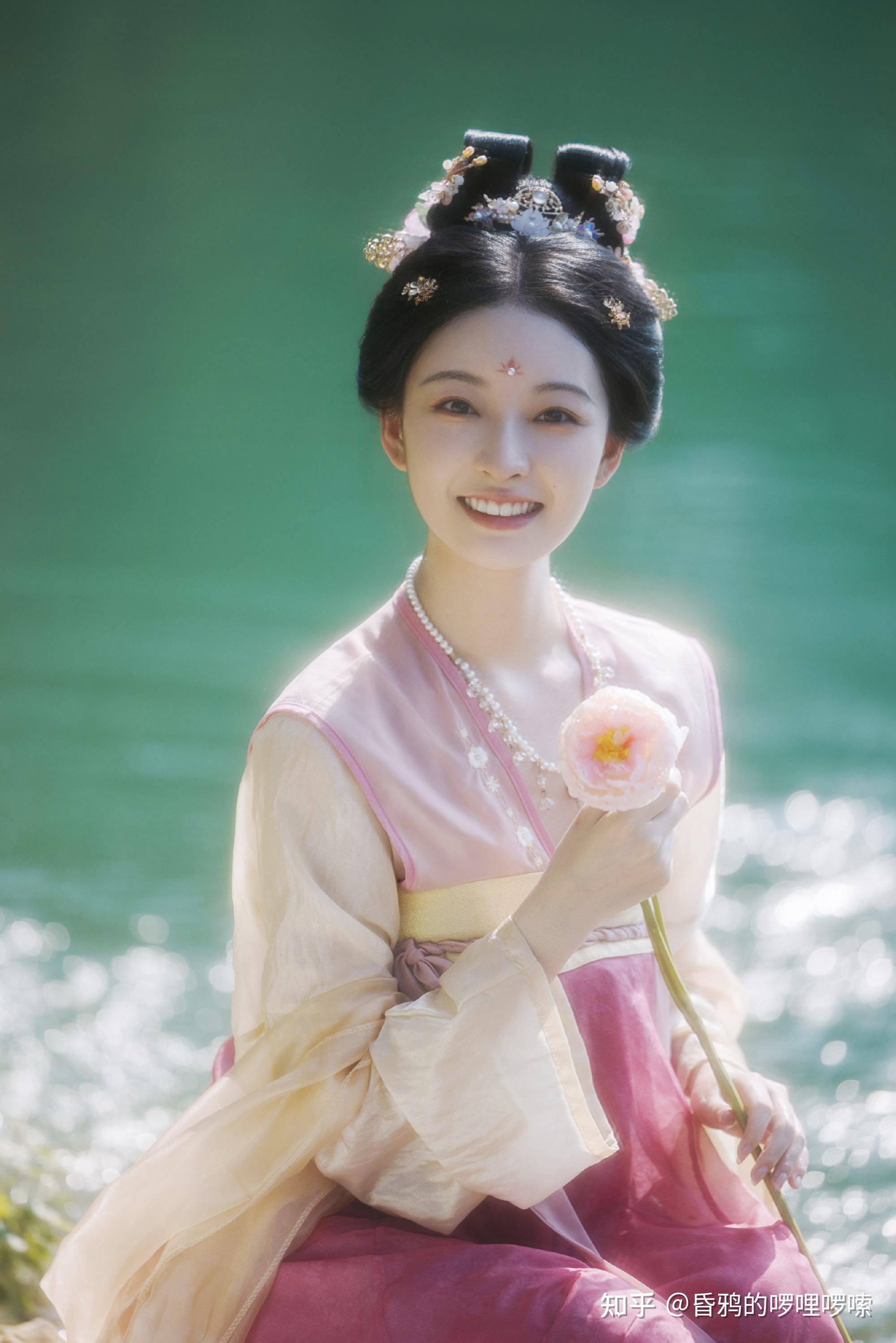 如何评价《莫离》中的04年杨舒伊“叶莹”? - 知乎