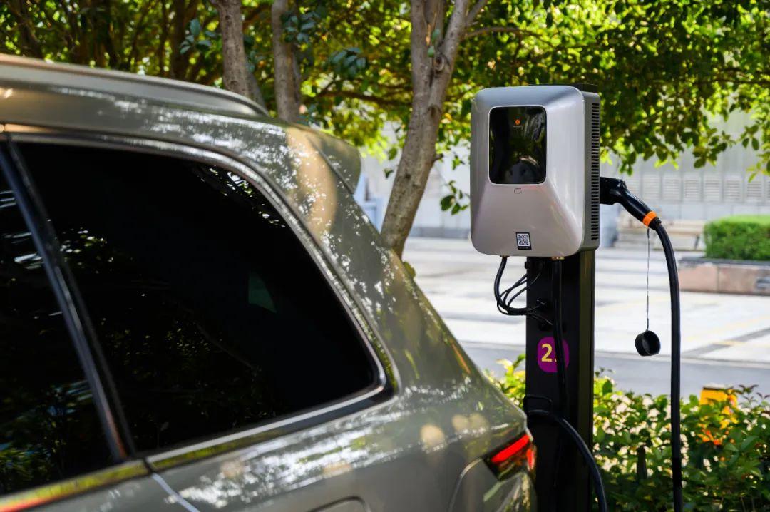 有谁用过星星充电的便携式充电桩吗充电会不会发热