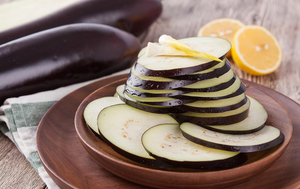 椰子油真的可以炒菜吗?都适合炒什么菜吗? - 知乎