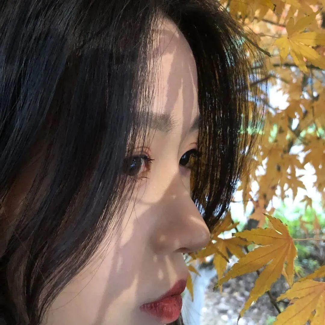 有没有好看的单身酷酷的微信女头像
