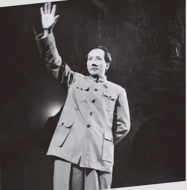 于是之的艺术人生与舞台世界——评《于是之全集》 - 知乎