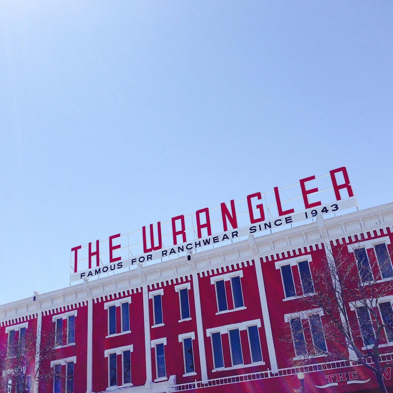 3. 地板代工模式