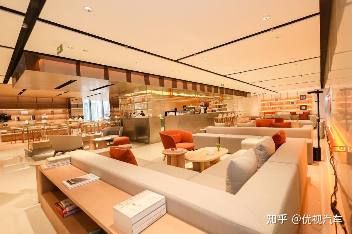 网红打卡新地标! 极氪中心 | 长沙五一广场店正式开业 - 知乎
