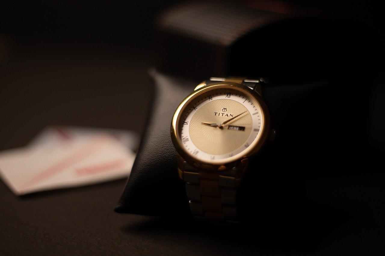 石英表进水了怎么办