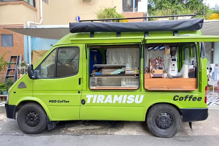 咖啡旅行车来了福特全顺改装售货露营车小专车打造摆地摊床车