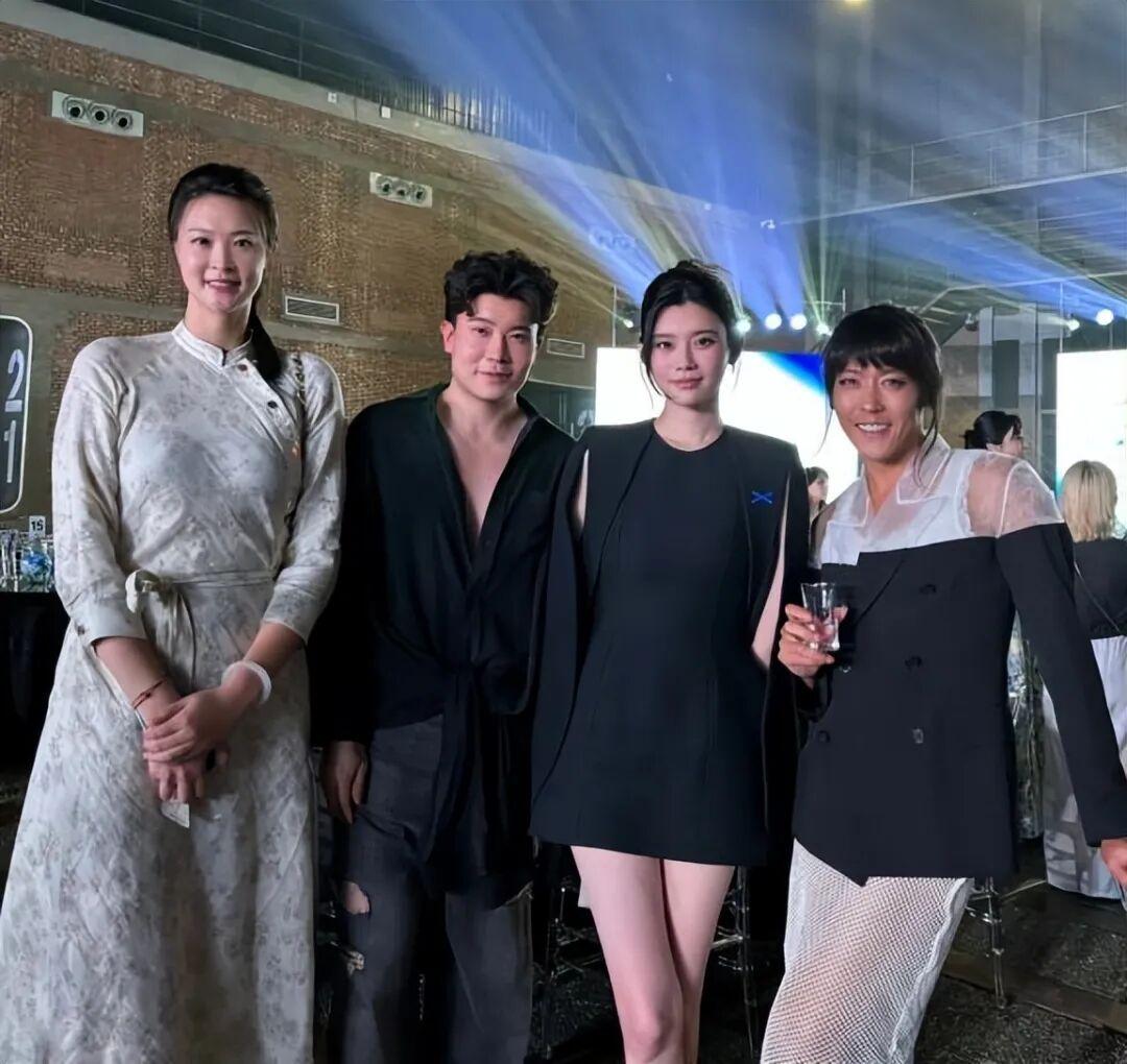 你敢信，这破产太子爷会出现在这里！ - 知乎