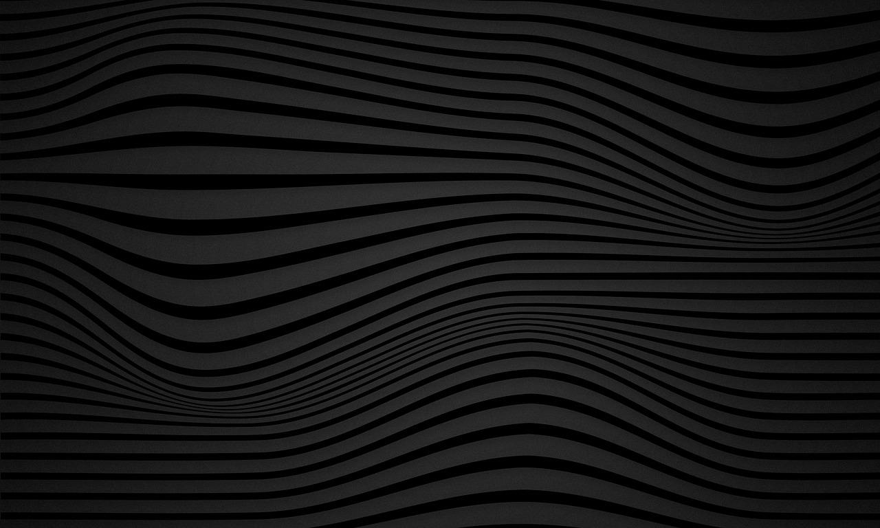 3. 深浅色搭配技巧