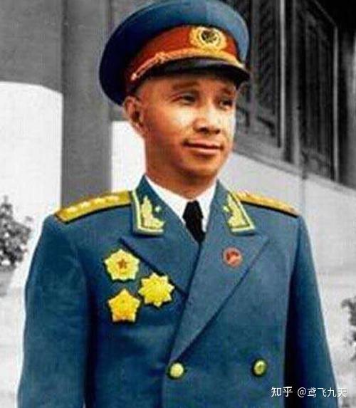 林彪和粟裕同为军事天才，为何粟裕始终未能当上军团长？ - 知乎