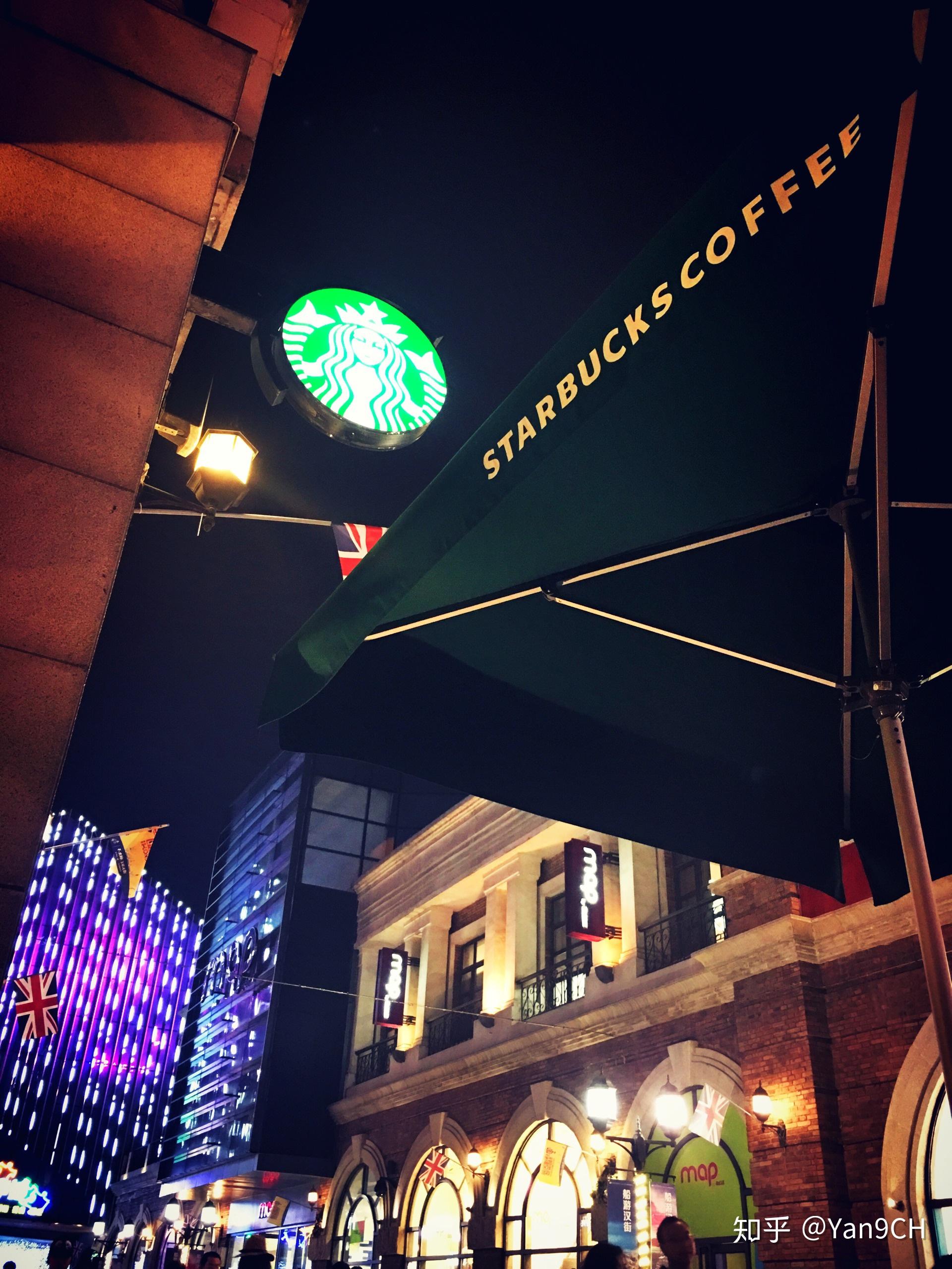为什么手机在晚上无法拍到星巴克的logo灯牌?