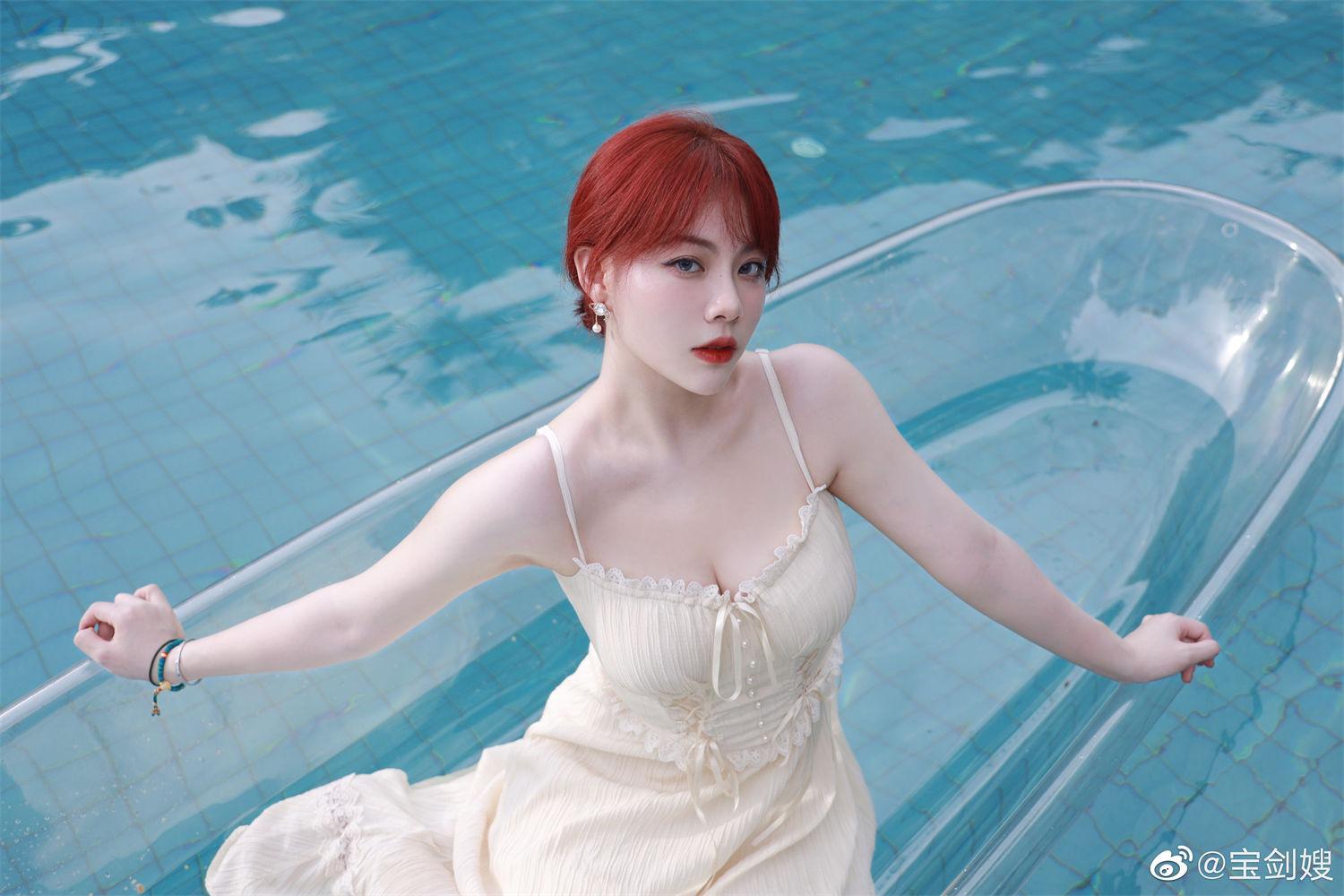 宝剑嫂养眼视图，沉沦于美妆时尚博主其中-美学艺术库