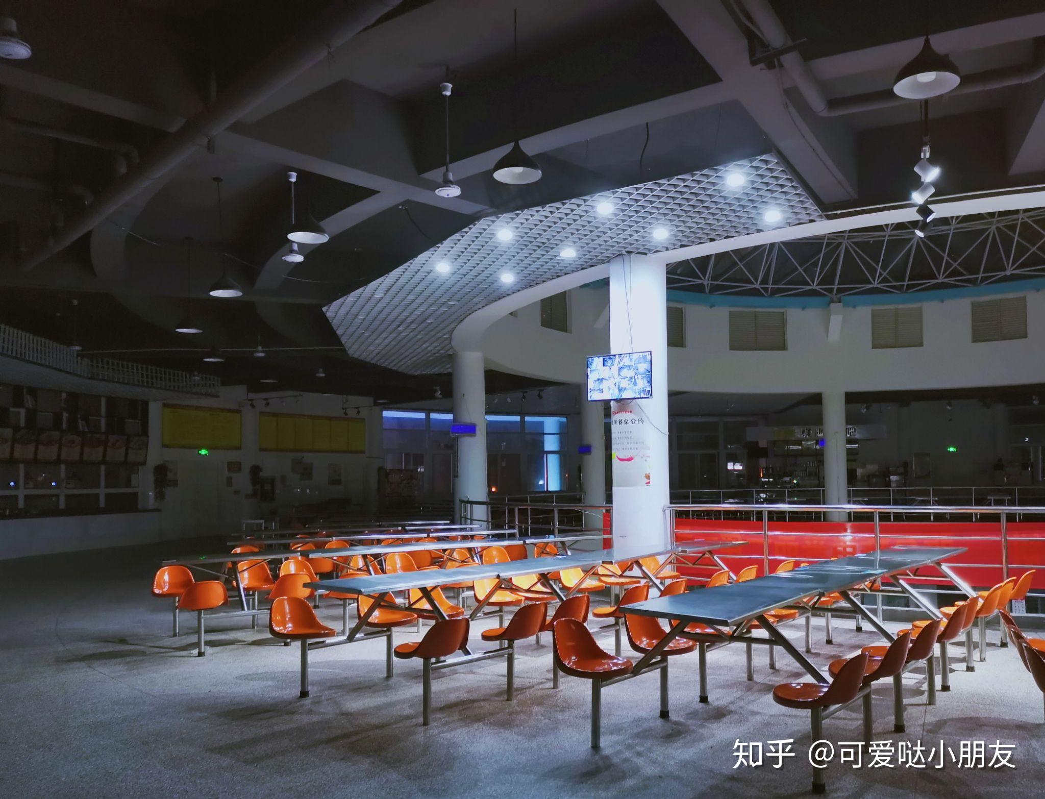 在池州学院里就餐是一种怎样的体验?有什么推荐的食堂和美食? - 知乎