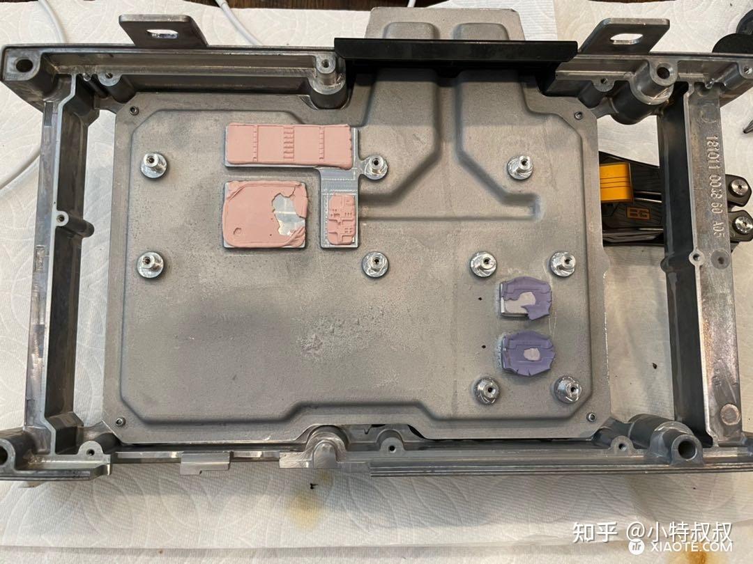 硬核】我搞了台特斯拉Model 3 电脑，并且拆了它- 知乎