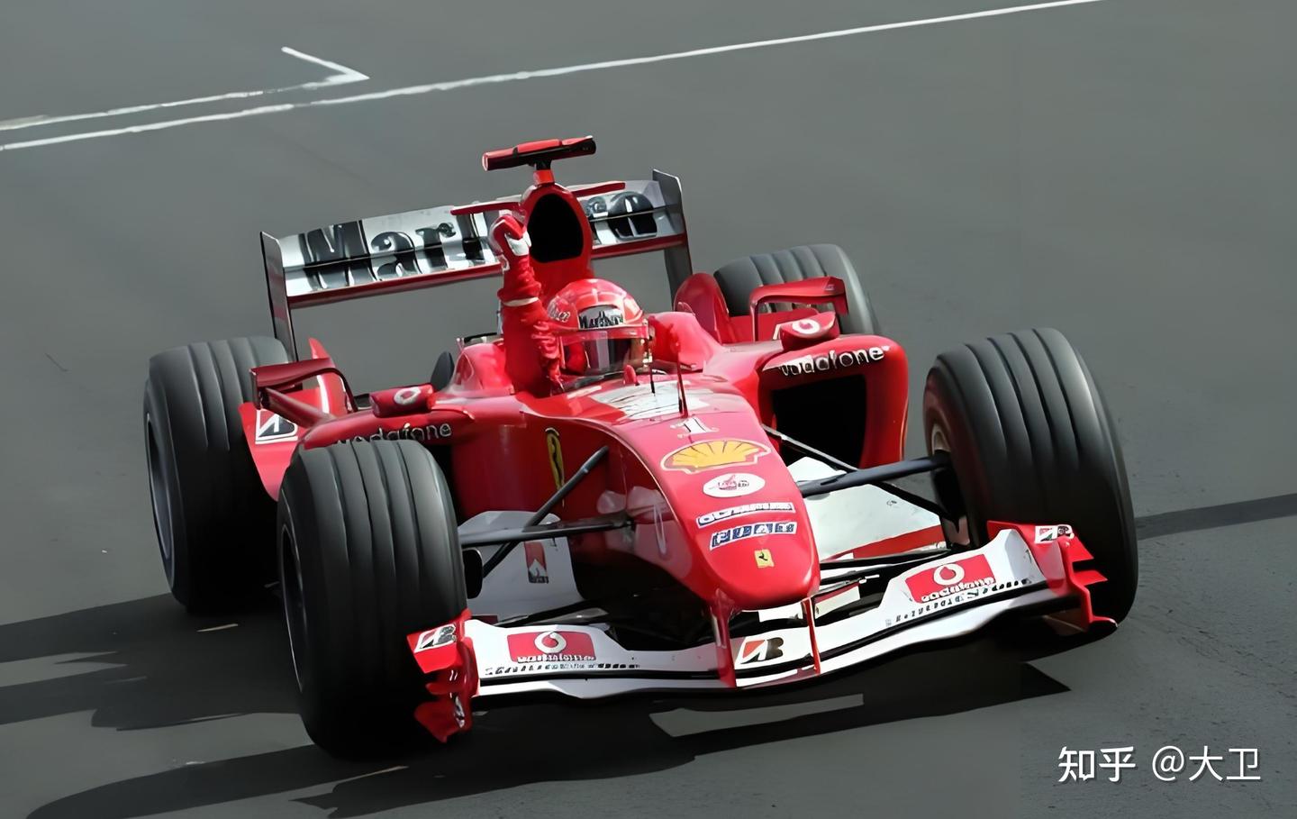 12年过去了,F1世界依然在等待着他的“英雄归来”! - 知乎