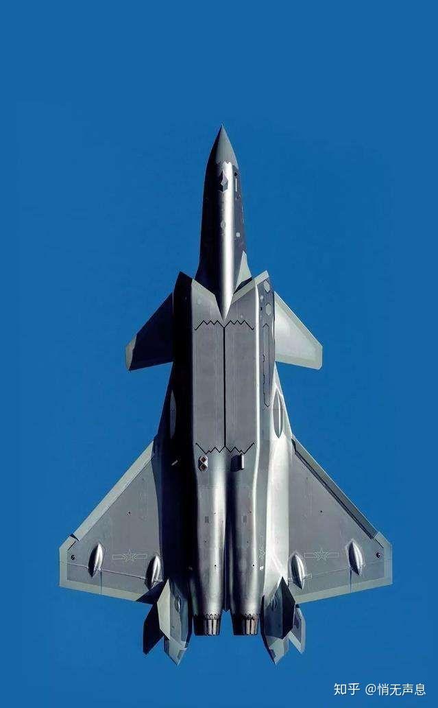 j20为什么看上去特别长