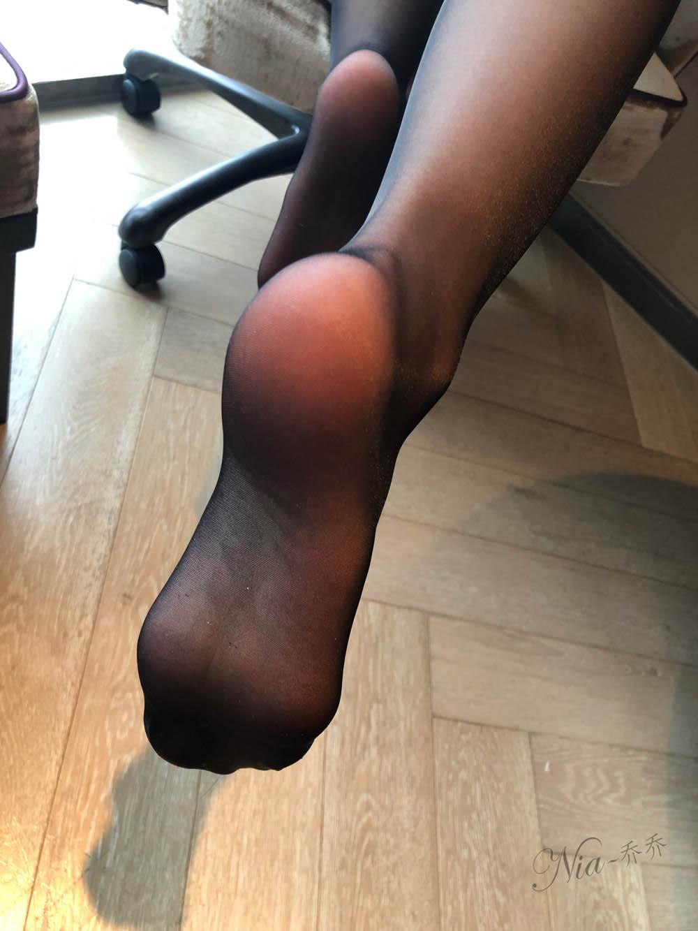 图片[16]-[合集]美脚博主《安乔乔》全套47期及视频[26G]-佳人吧