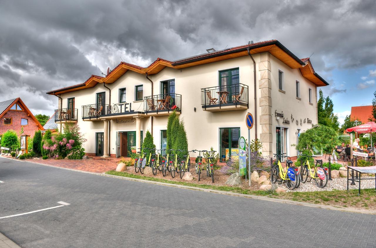 1. 宾馆包年价格