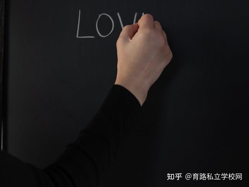 北京多区延迟开学通知发布，多校入学时间曝光！ - 知乎
