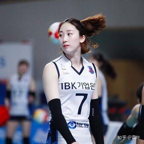 这个韩国排球女队员有人认识吗