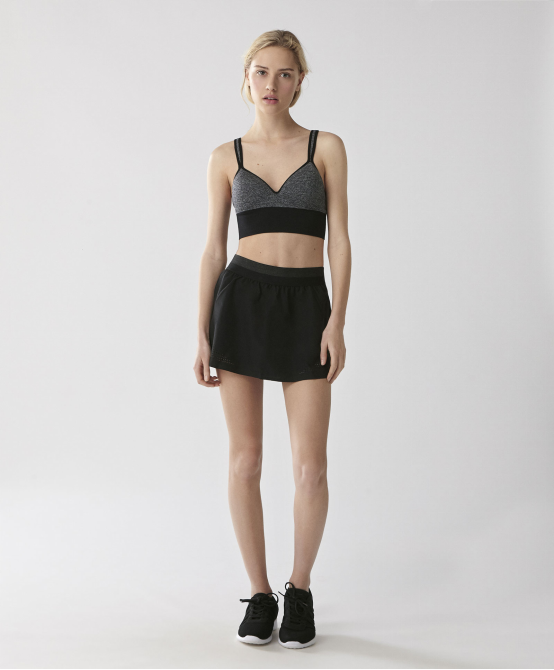 运动内衣怎么看合不合适 v2-a173d0c71e0a94f51c140ff16fbdd0a8_r.jpg