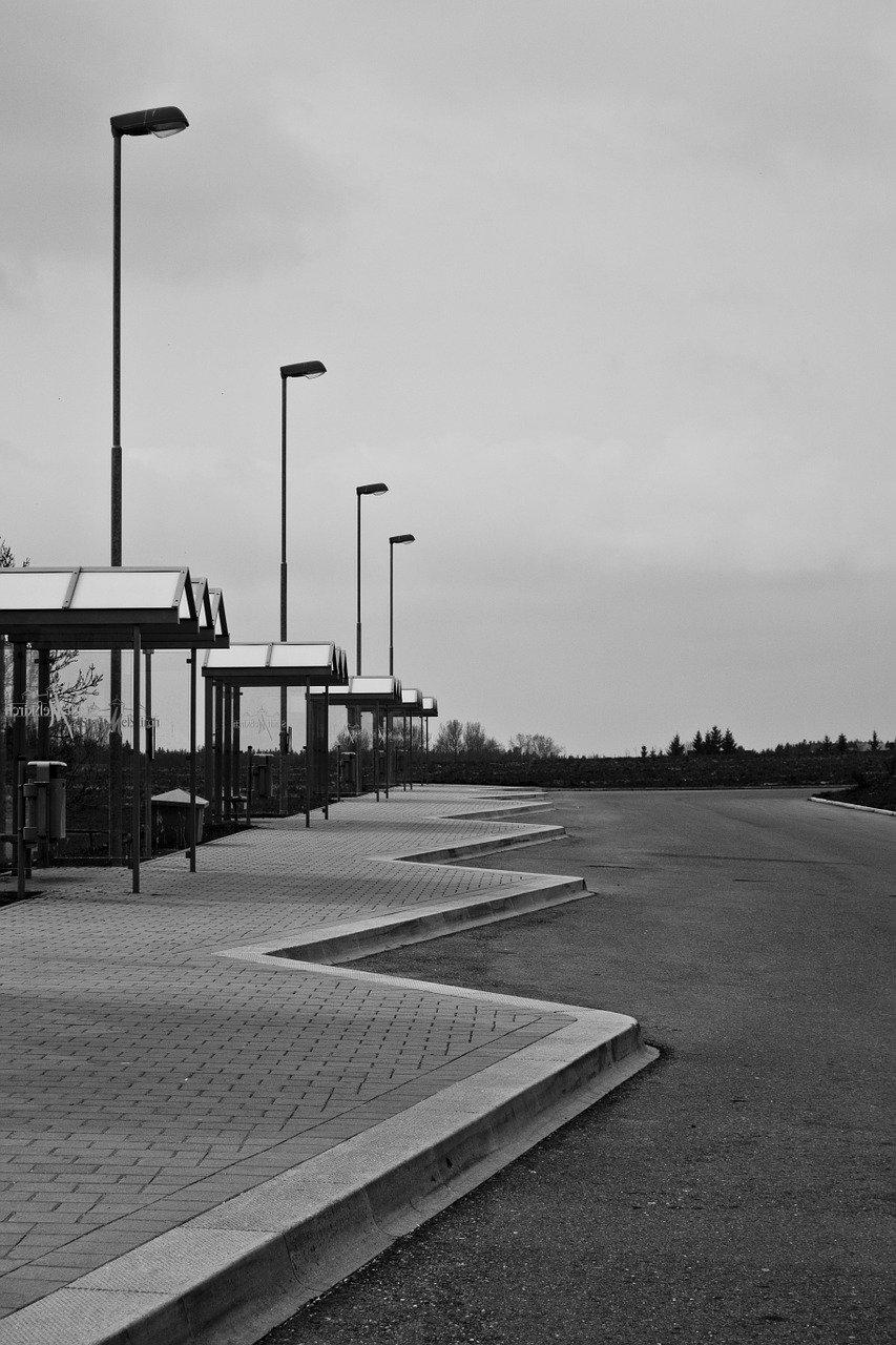 江桥附近哪里停车免费