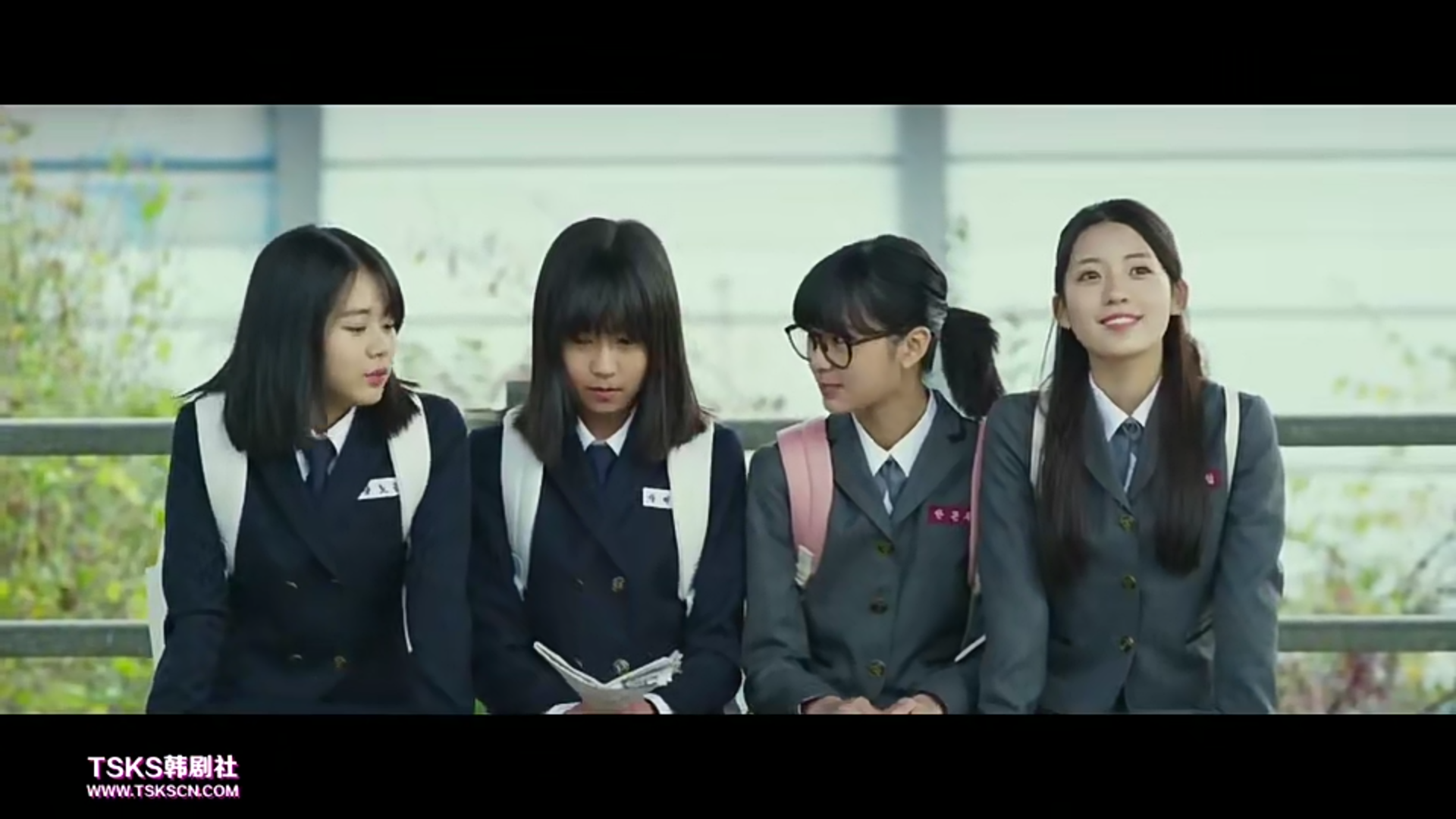 如何评价由金焕熙主演的电影女中学生a