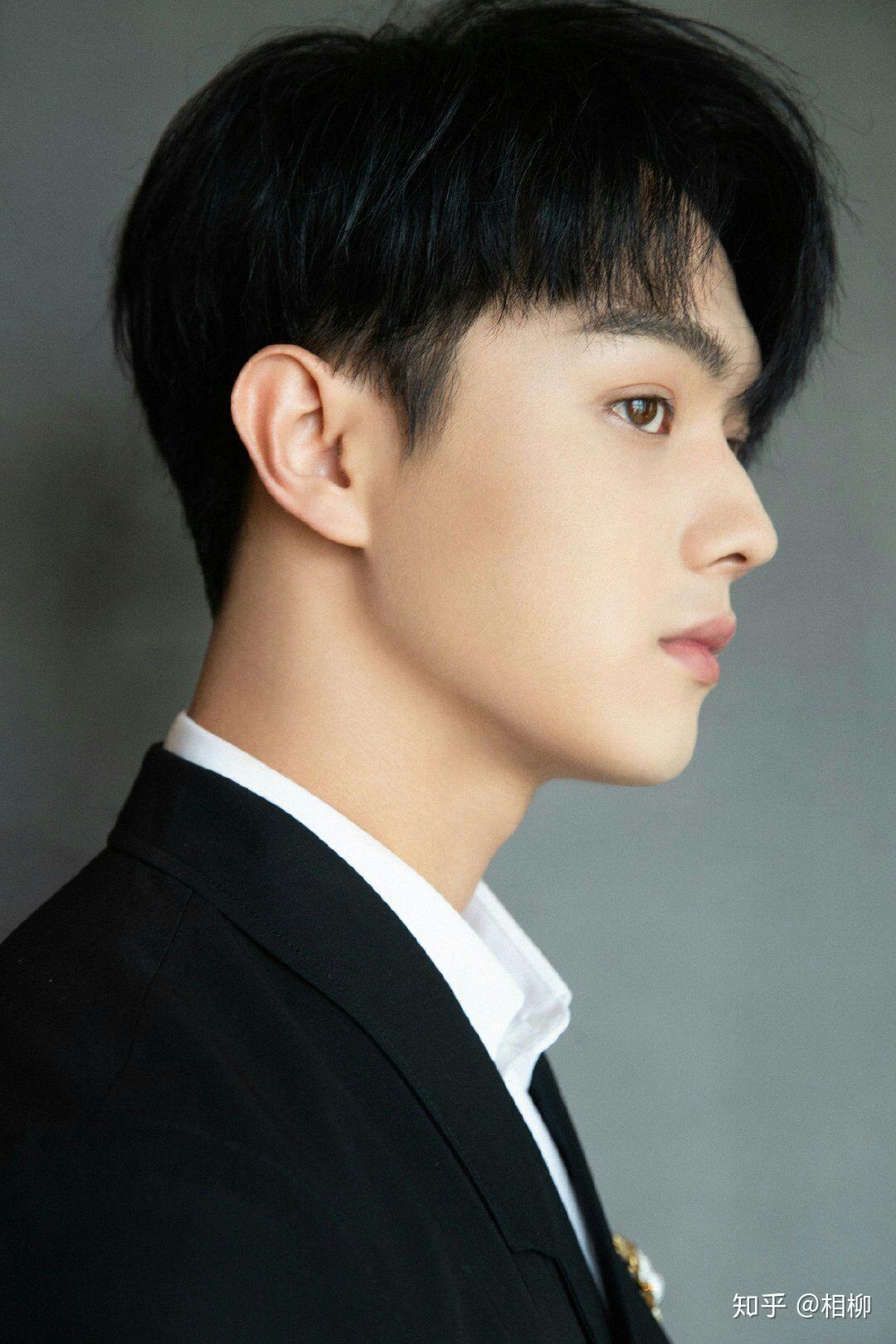 如何客观评价许凯的长相? - 知乎