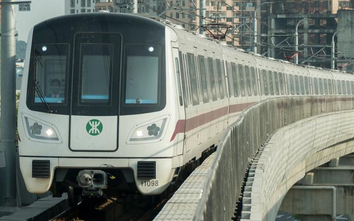 中国地铁“营收王”是谁?超过北京、广州、成都,年收入突破230亿元 - 知乎