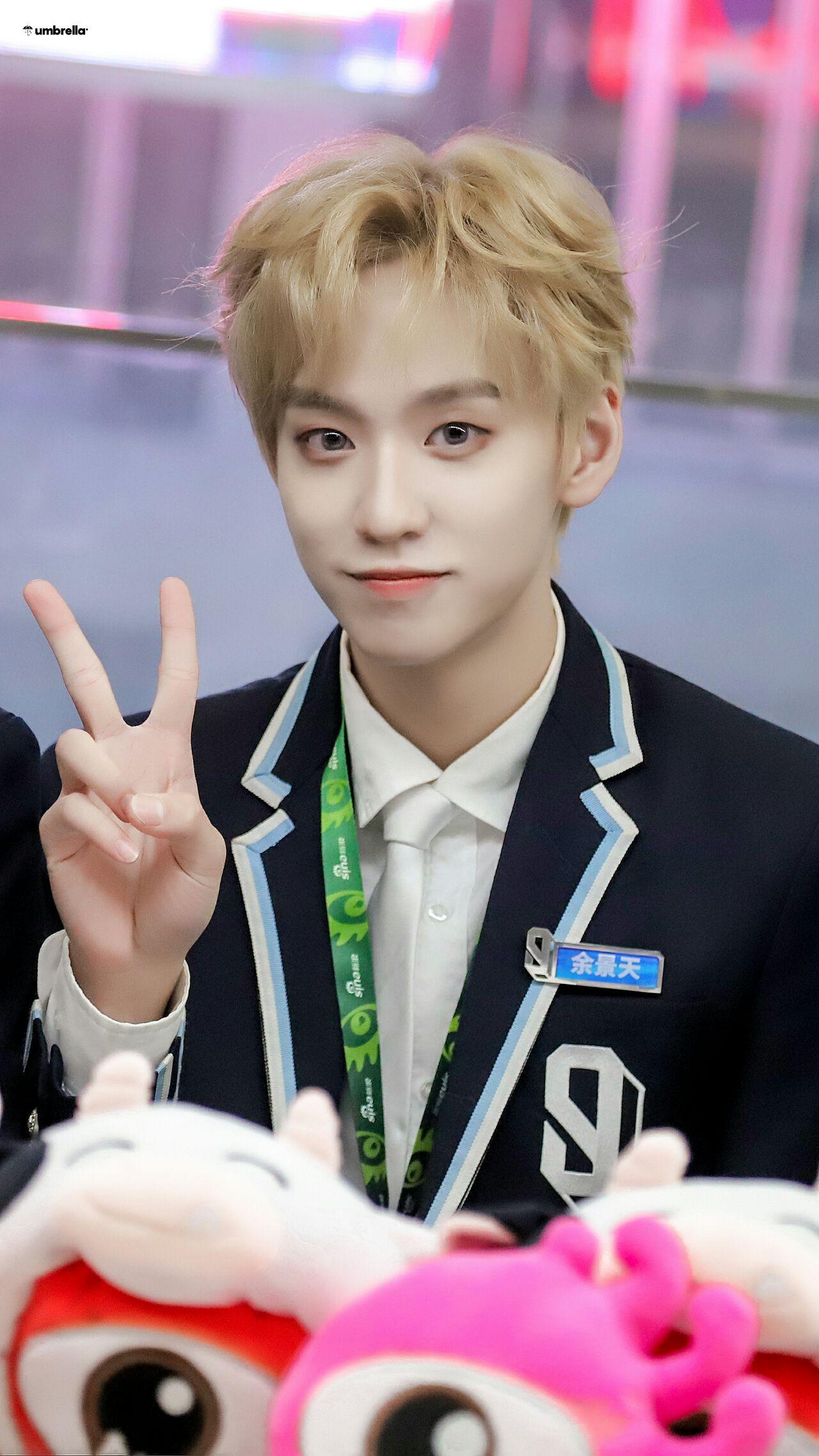 有哪些帅到爆炸的余景天照片图片壁纸