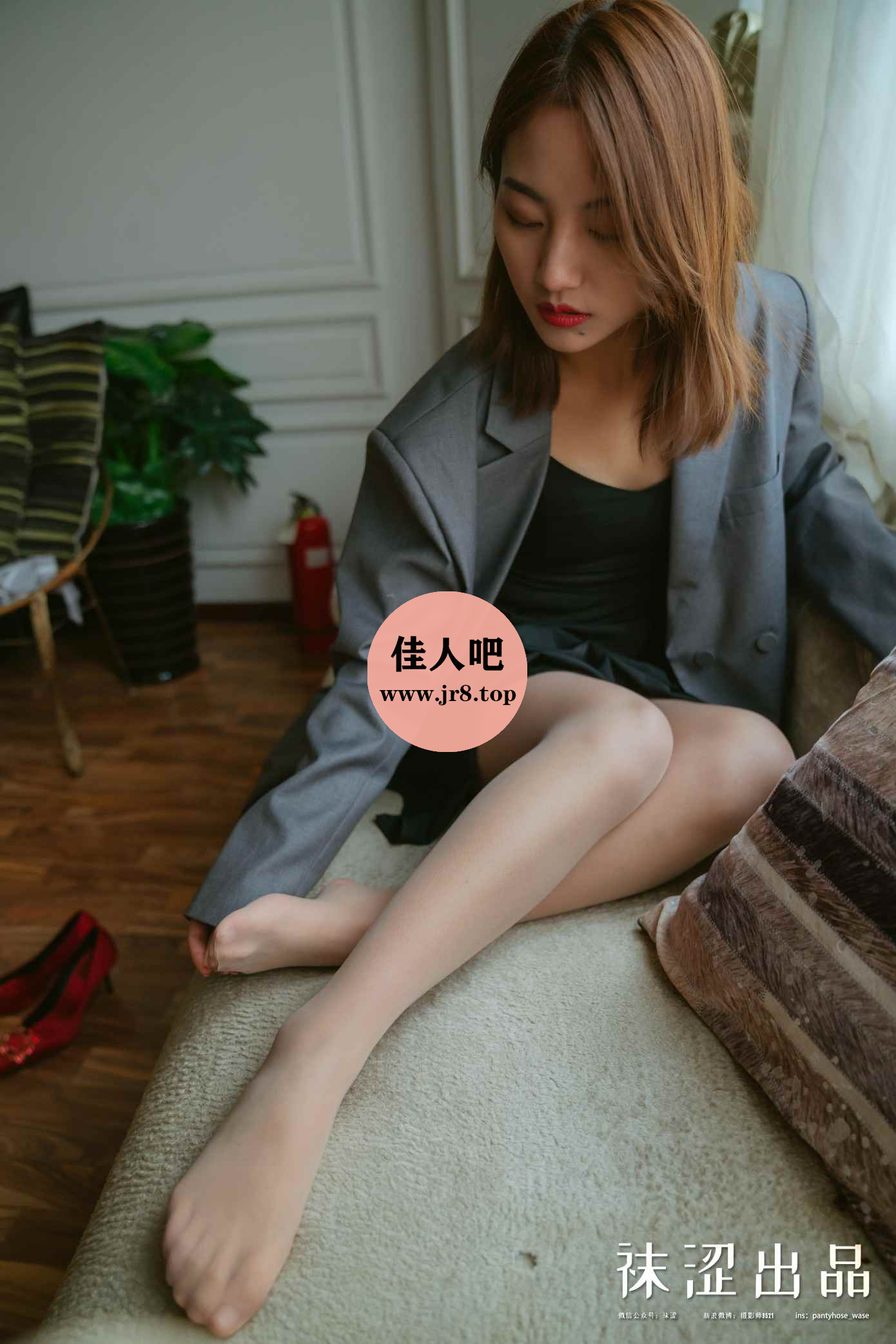 [全网资源汇总][90期]袜涩丝足写真作品全套合集[持续更新]-第7张-佳人吧写真资源合集下载