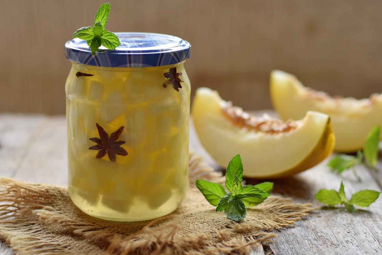 2. 乌龙茶宜透明杯