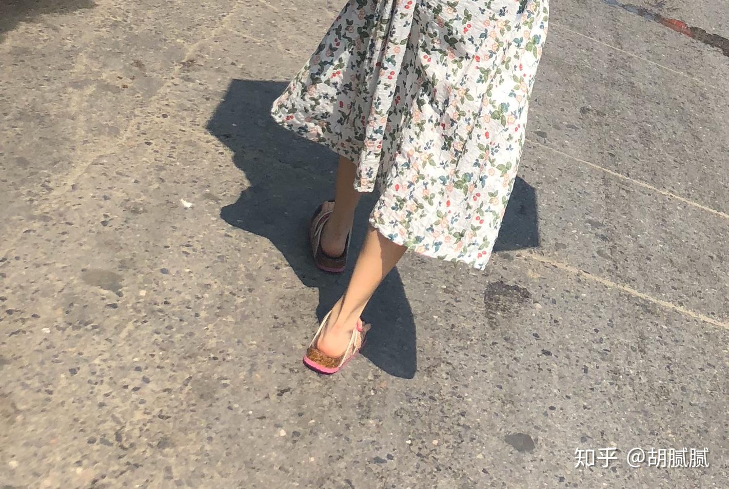 拥有非常漂亮的脚踝是一种什么体验?