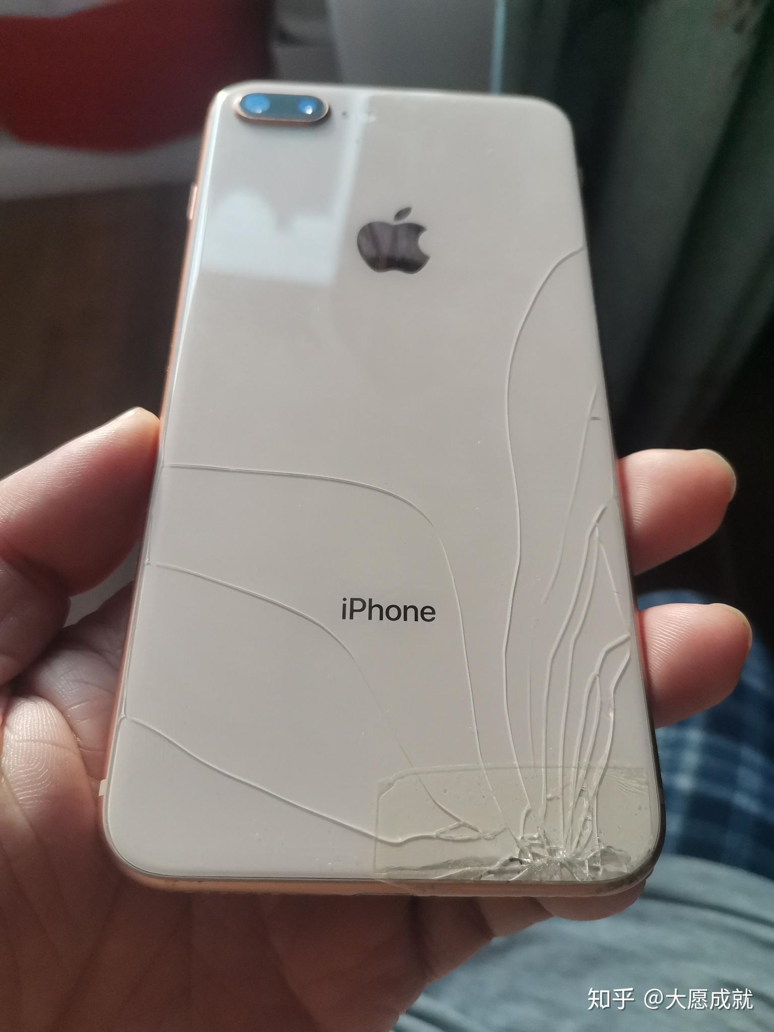 求xr后面玻璃碎了要不要换或者休对使用有没有影响m