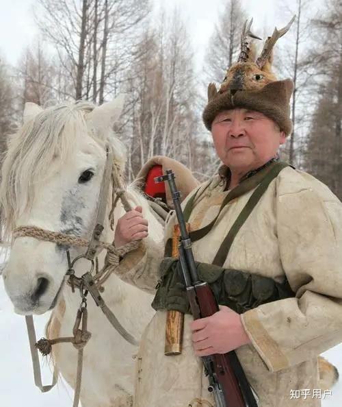 满族人的外貌长相有什么特征么?